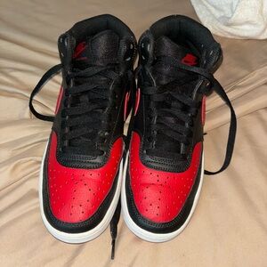 Men’s Nike shoes size 7 excellent condition